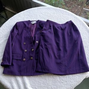 Casual Corner Blazer & Skirt Sz 10